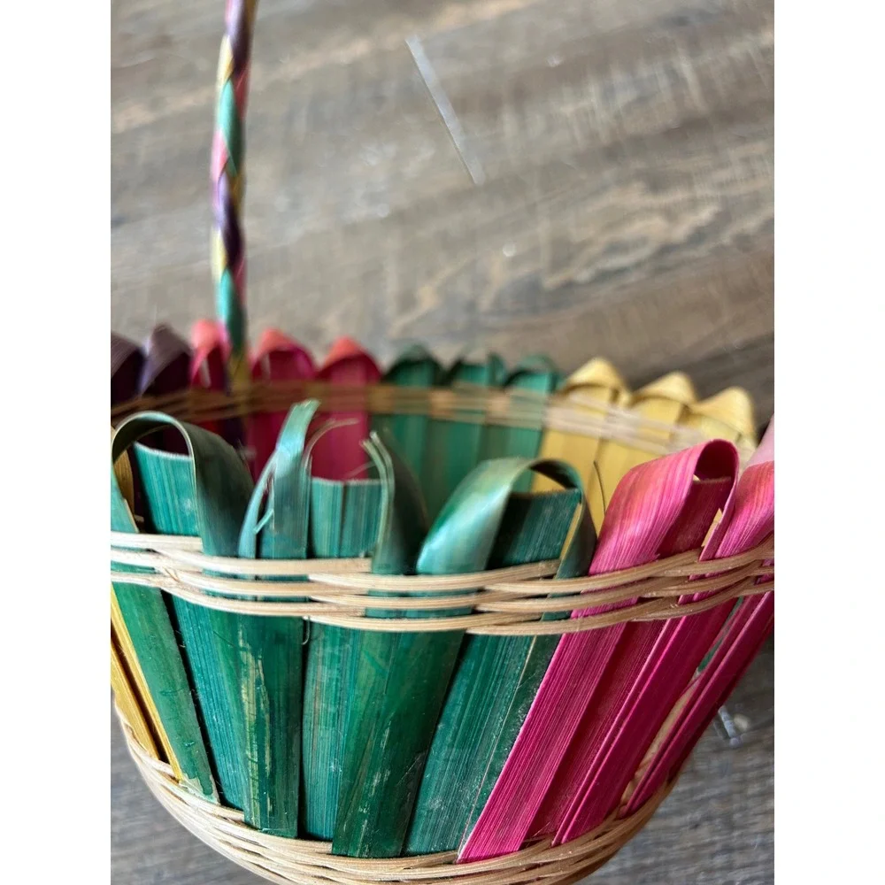 N/A handcrafted woven